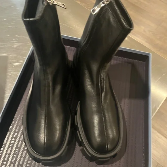 New Prada Monolith Lug Sole Boot 38.5 - Picture 6 of 7